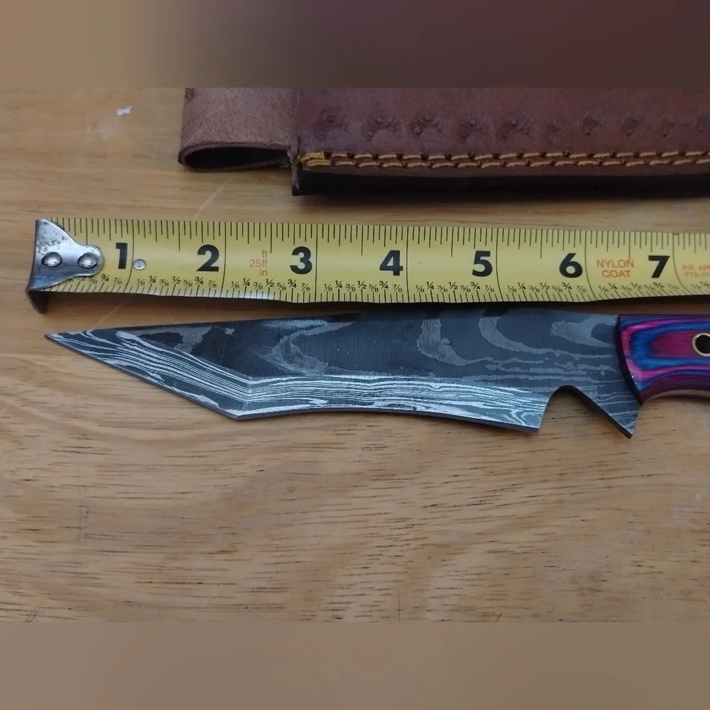 New Damascus steel blade men's hunting knife with sheath pink and blue - Picture 6 of 8